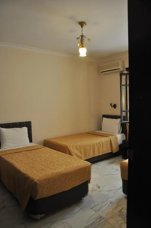 Hotel Kaseria 바이즈