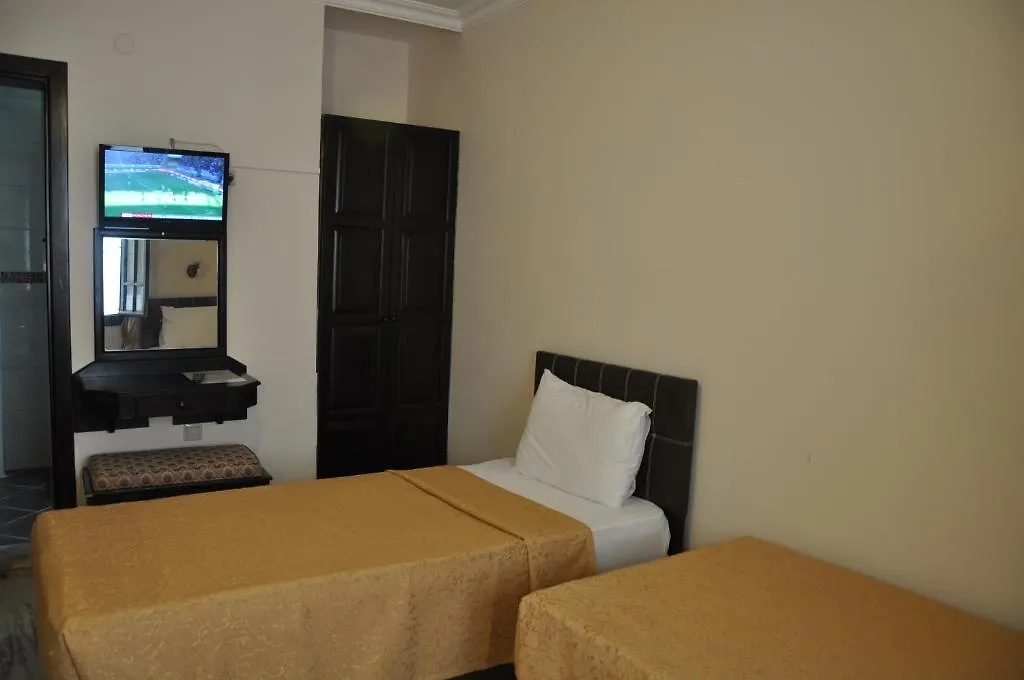Hotel Kaseria 바이즈