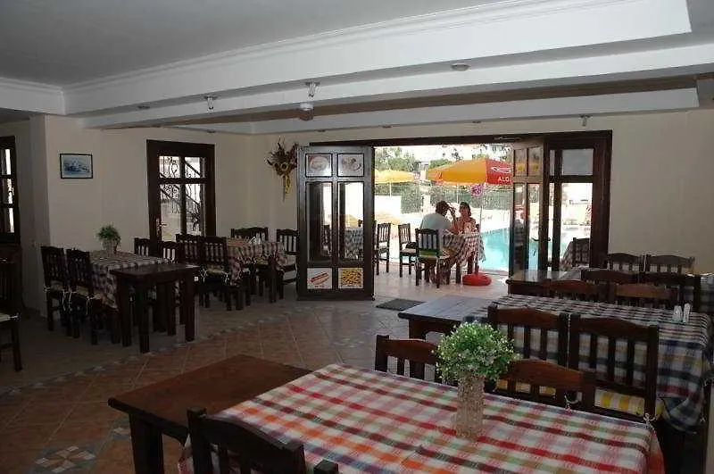 Hotel Kaseria 바이즈